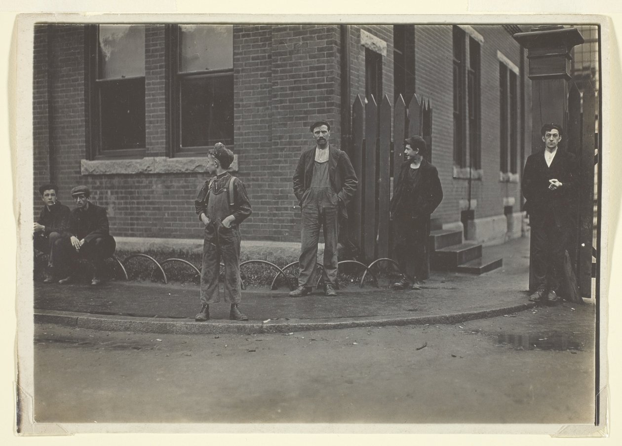 Warren, Rhode Island tekijältä Lewis Wickes Hine