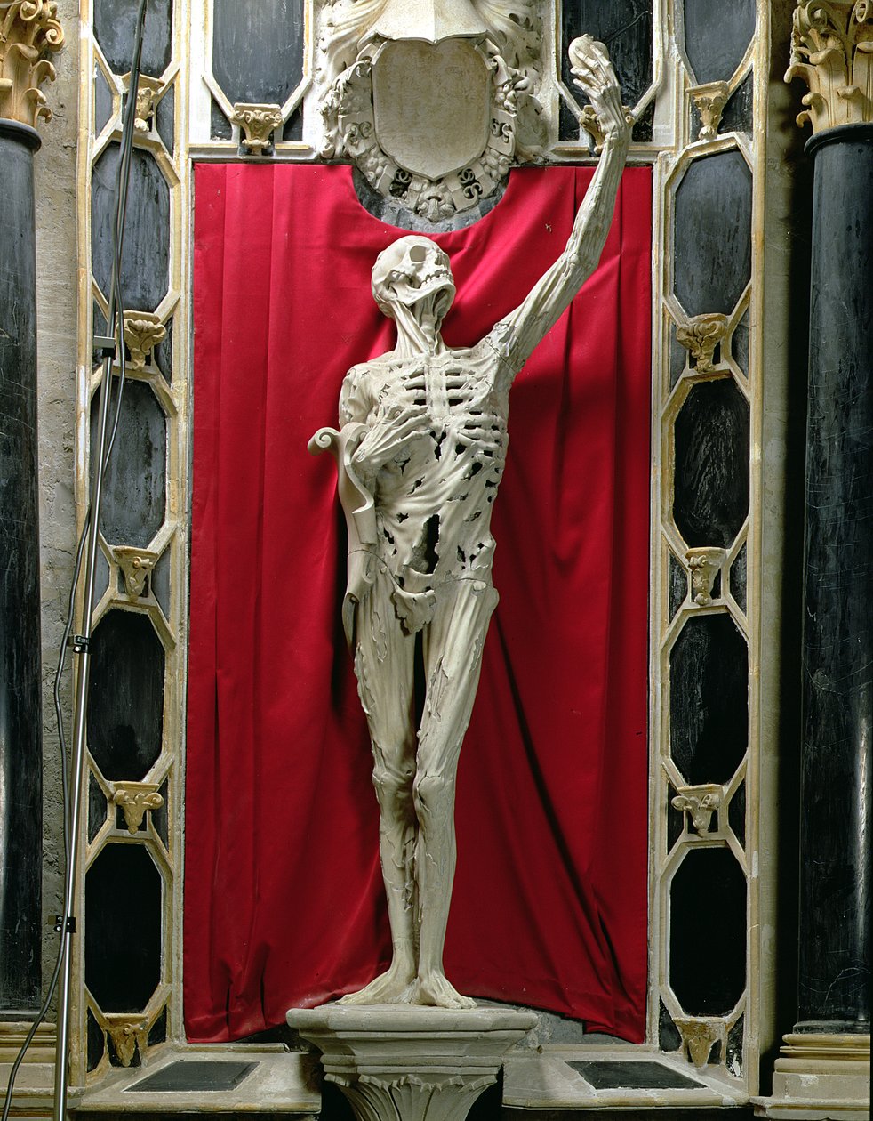 Flayed eli Luuranko, Orangen prinssin Rene de Chalonin hauta, n. 1544 tekijältä Ligier Richier