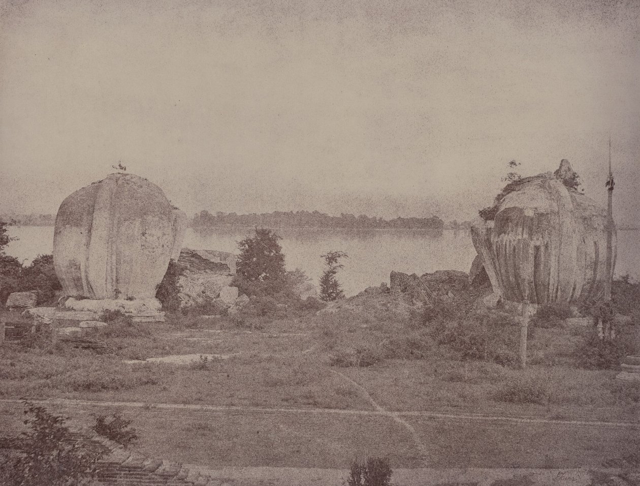 Mengoon: Ruined Griffins tekijältä Linnaeus Tripe