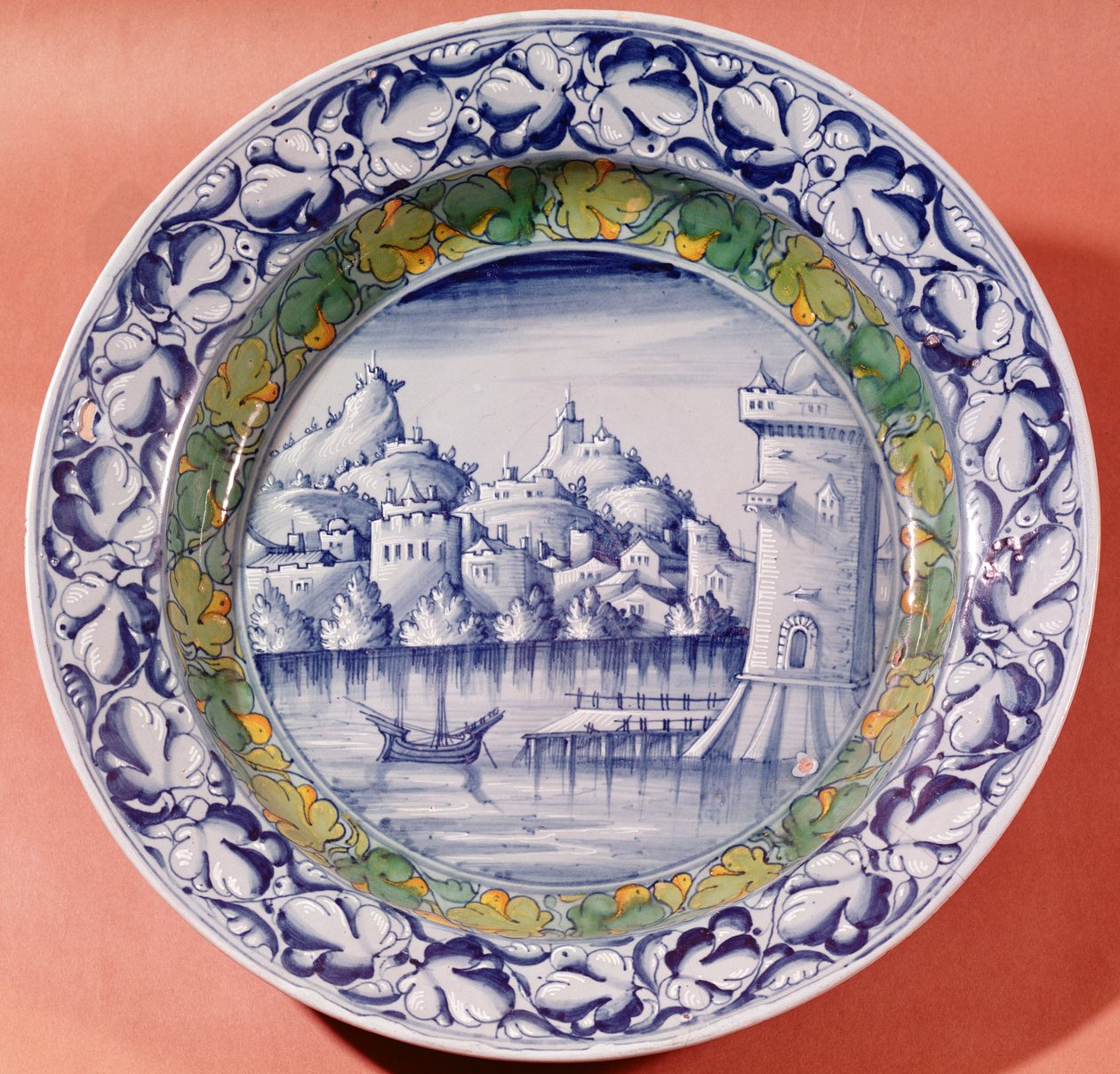 Majolikalevy, venetsialainen, n. 1540 tekijältä Lodovico da Venezia