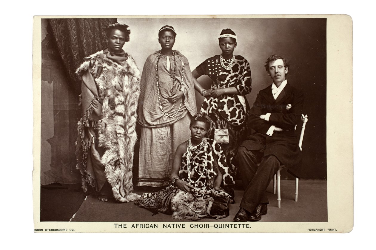 The African Native Choir Quintette, Lontoo, n. 1892 (hiiliprintti) tekijältä London Stereoscopic Company