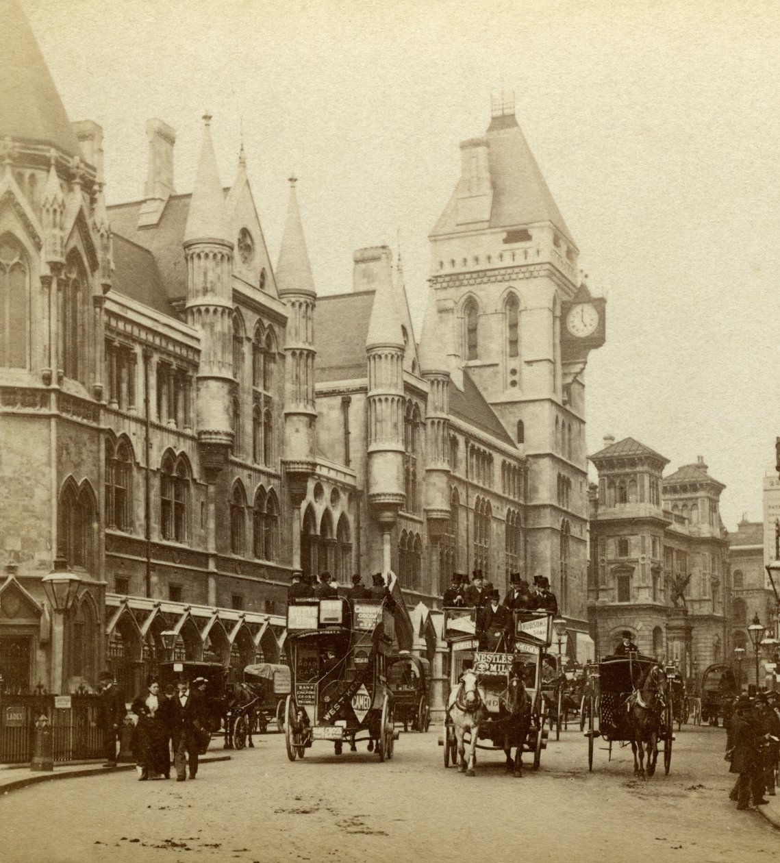 Law Courts, Strand, Lontoo, 1800-luvun loppu. tekijältä London Stereoscopic and Photographic Co