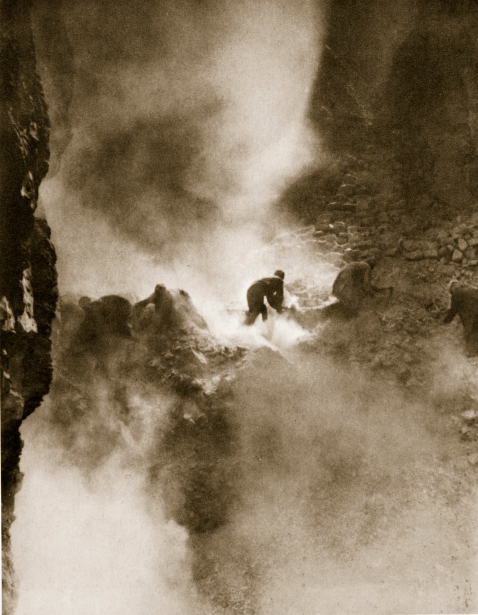 Tutankhamonin haudalla, 1916 (syväpaino) tekijältä Lord George Carnarvon