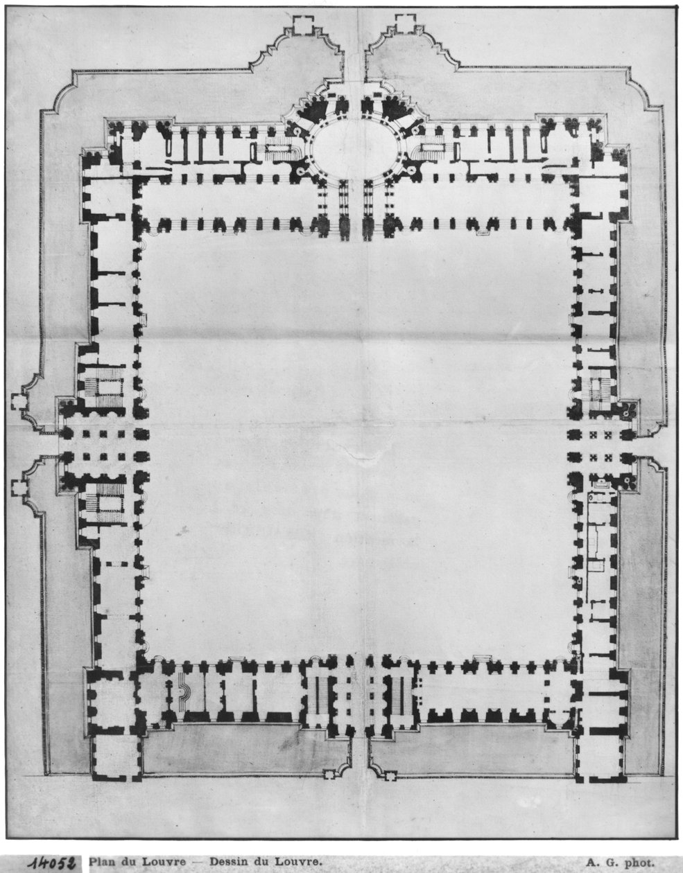 Suunnittelu Louvren itäisille rakennuksille, "Recueil du Louvre", osa 1, fol.5 tekijältä Louis Le Vau