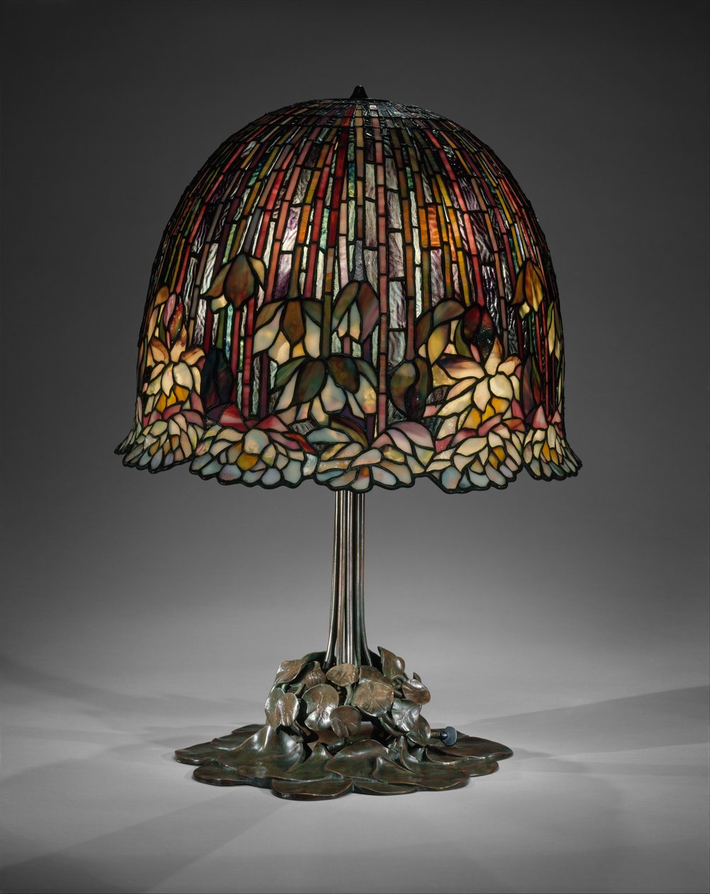 Lamppu tekijältä Louis Comfort Tiffany