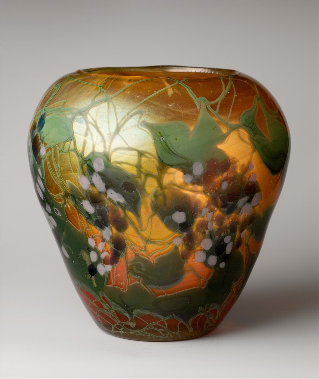 Maljakko tekijältä Louis Comfort Tiffany