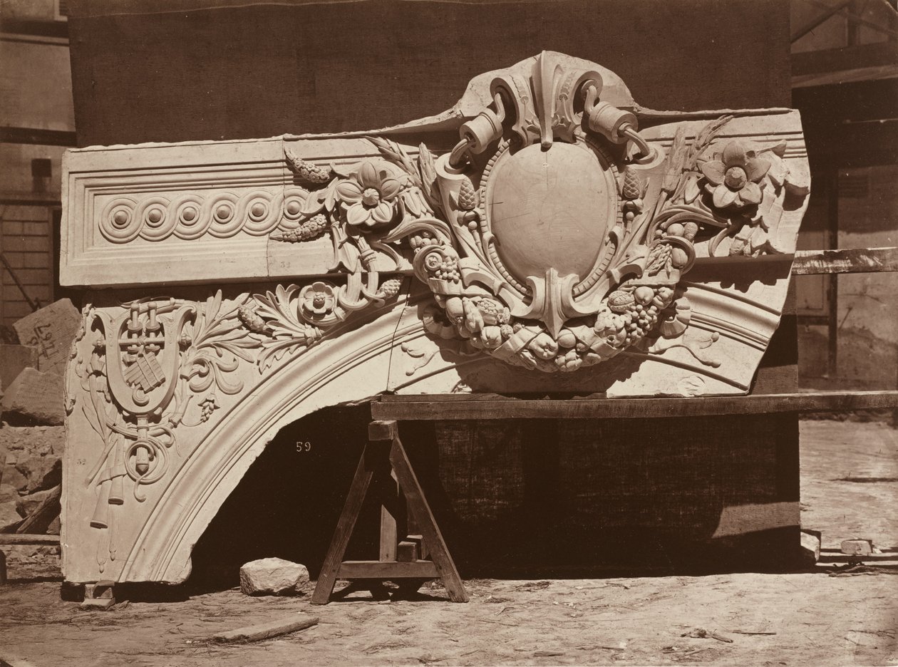 Koristeveistos Pariisin oopperatalosta (Arch Detail) tekijältä Louis Emile Durandelle