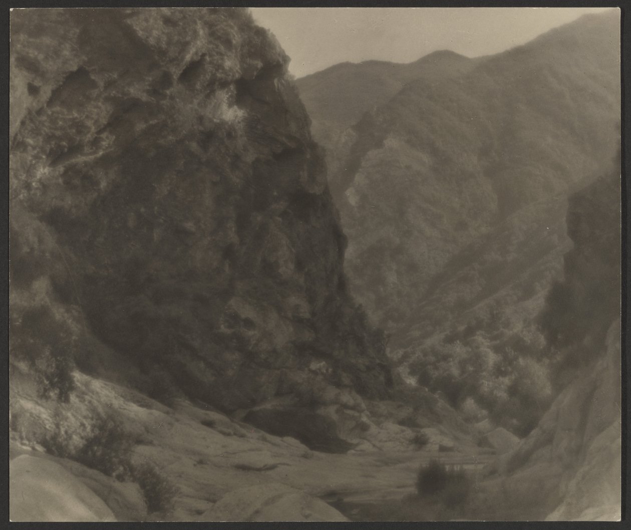 Crater Canyon, Kalifornia tekijältä Louis Fleckenstein