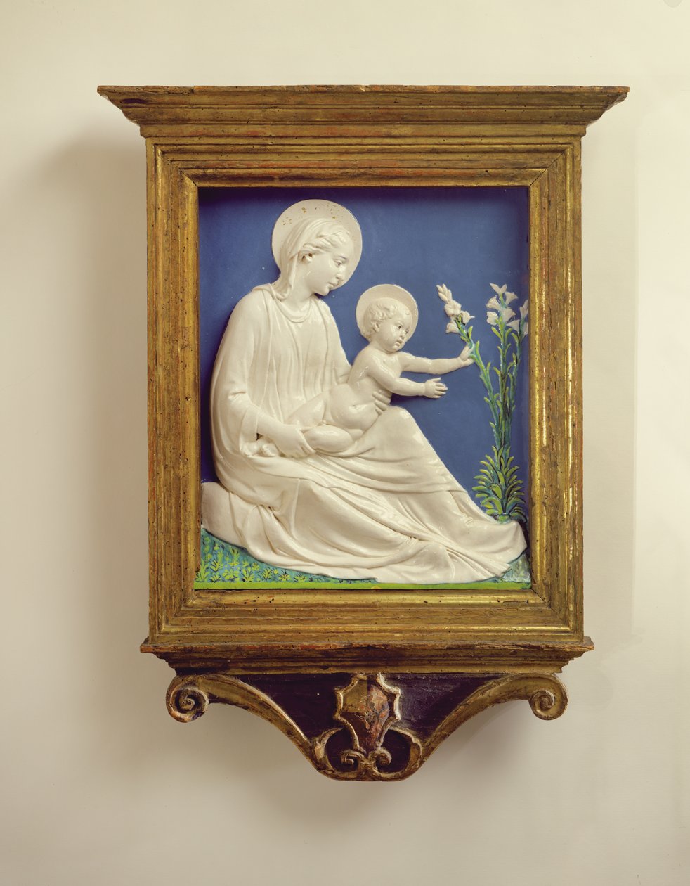 Liljojen Madonna, n.1450-60 (terrakotta, lasite). tekijältä Luca Della Robbia