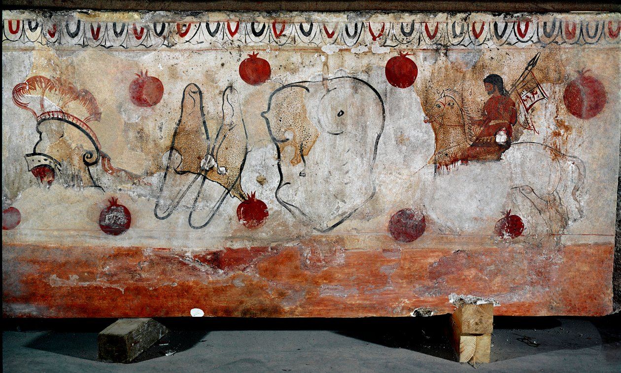 Ratsastaja ja hänen panssarinsa eri elementit Lucanian fresko 4. vuosisadalta eKr. Paestumin hautausmaalta Italiasta. Museo nazionale archeologico, Paestum tekijältä Lucanian School