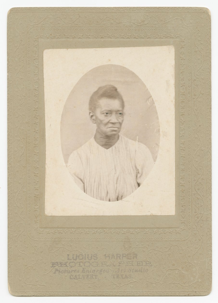 Valokuva naisesta, n. 1910. tekijältä Lucius Harper