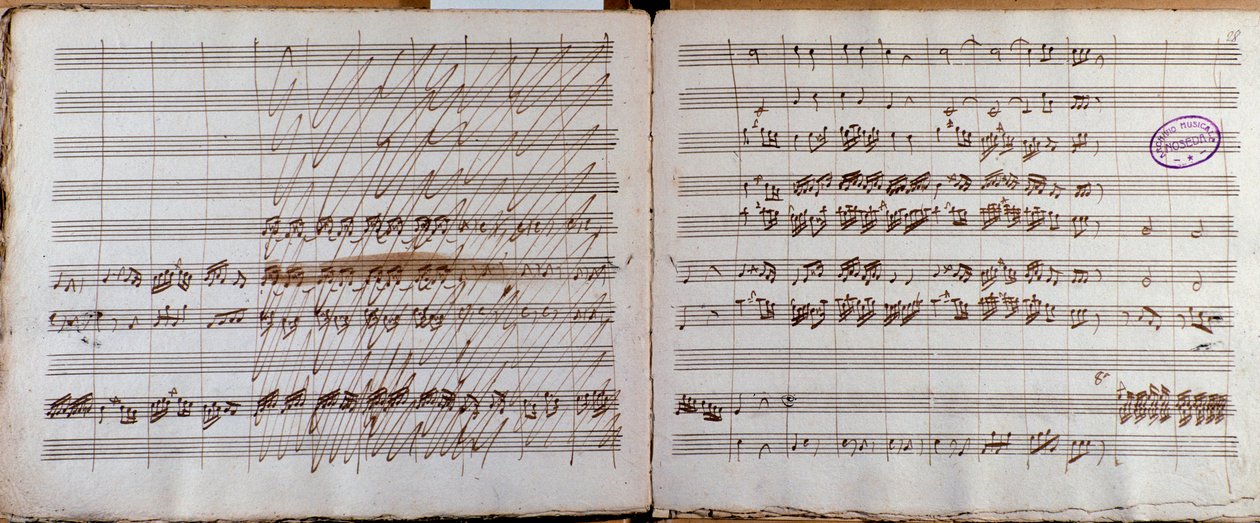 Kaksoissivu, jonka on allekirjoittanut Luigi Boccherinin konserton sellolle ja orkesterille E-sviitti partituurin kirjoittaja tekijältä Luigi Boccherini