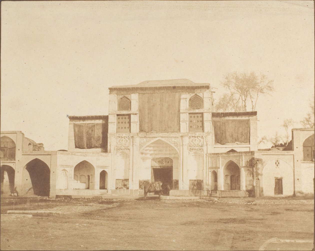 Kuninkaan palatsin ulkosisäänkäynti, Teheran, 1858. tekijältä Luigi Pesce