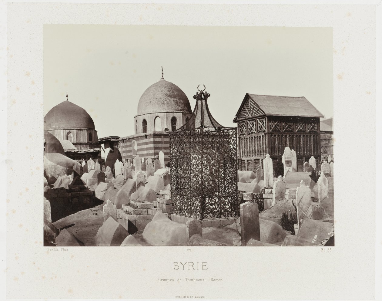 Gezicht op een begraafplaats in Damascus (Syyria/Groups of Tombs - Damaskos) Muinainen arkkitehtuuri: Egypti, Kreikka, Vähä-Aasia: Valokuva-albumi (sarjan nimi) tekijältä Maison Bonfils