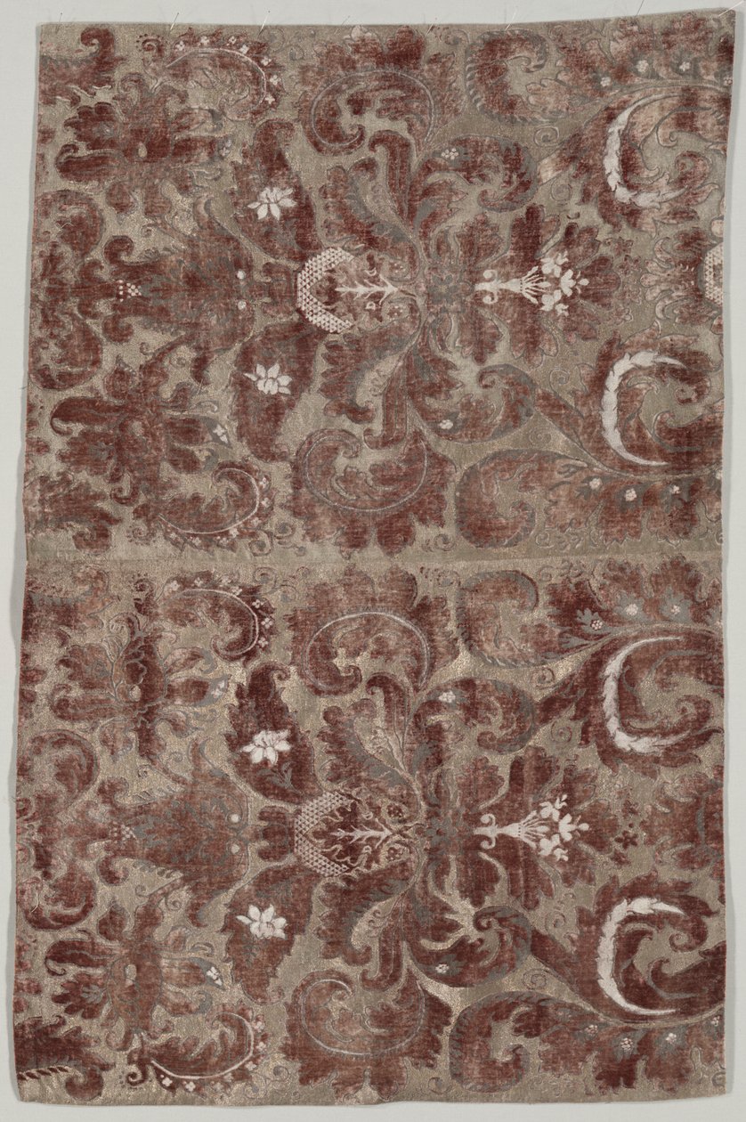 Kaksi yhdistettyä "Fortuny Painted Velvet" -paneelia tekijältä Mariano Fortuny y Madrazo