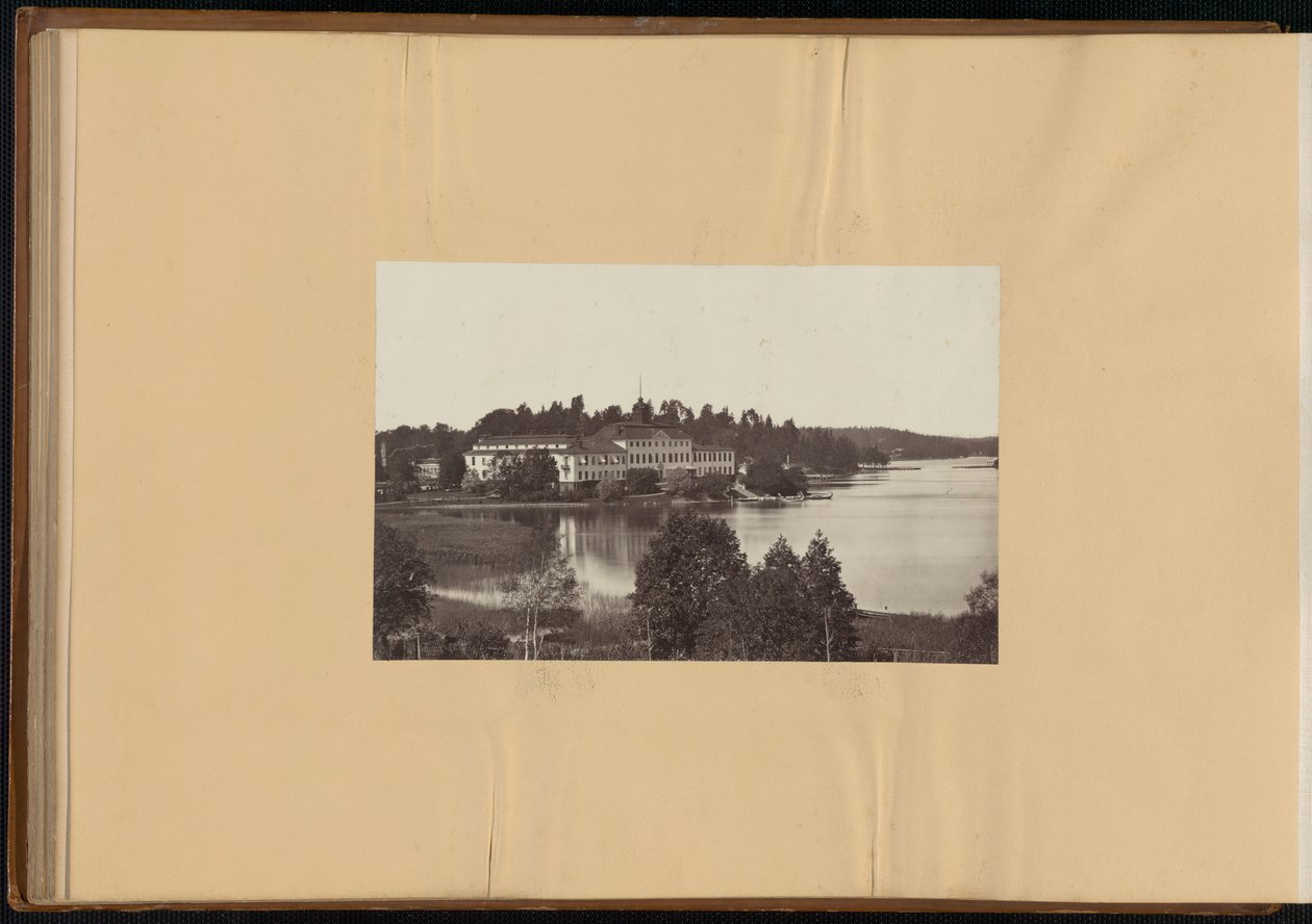 The Madame B -albumi, 1870-luku. tekijältä Marie Blanche Hennelle Fournier