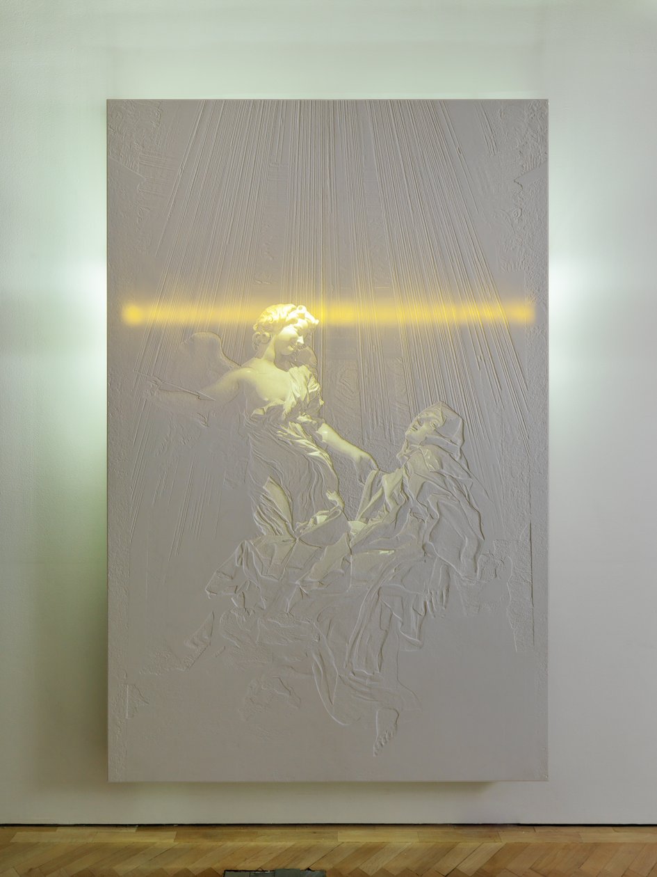 Superveillance, 2010 (Corian, akryyli, teräs, valot, sähköpiiri) tekijältä Mat Collishaw