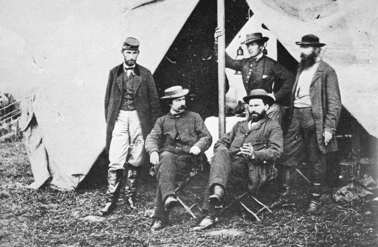 Allan Pinkerton Antietamissa taistelun jälkeen, 1862 tekijältä Mathew B. Brady