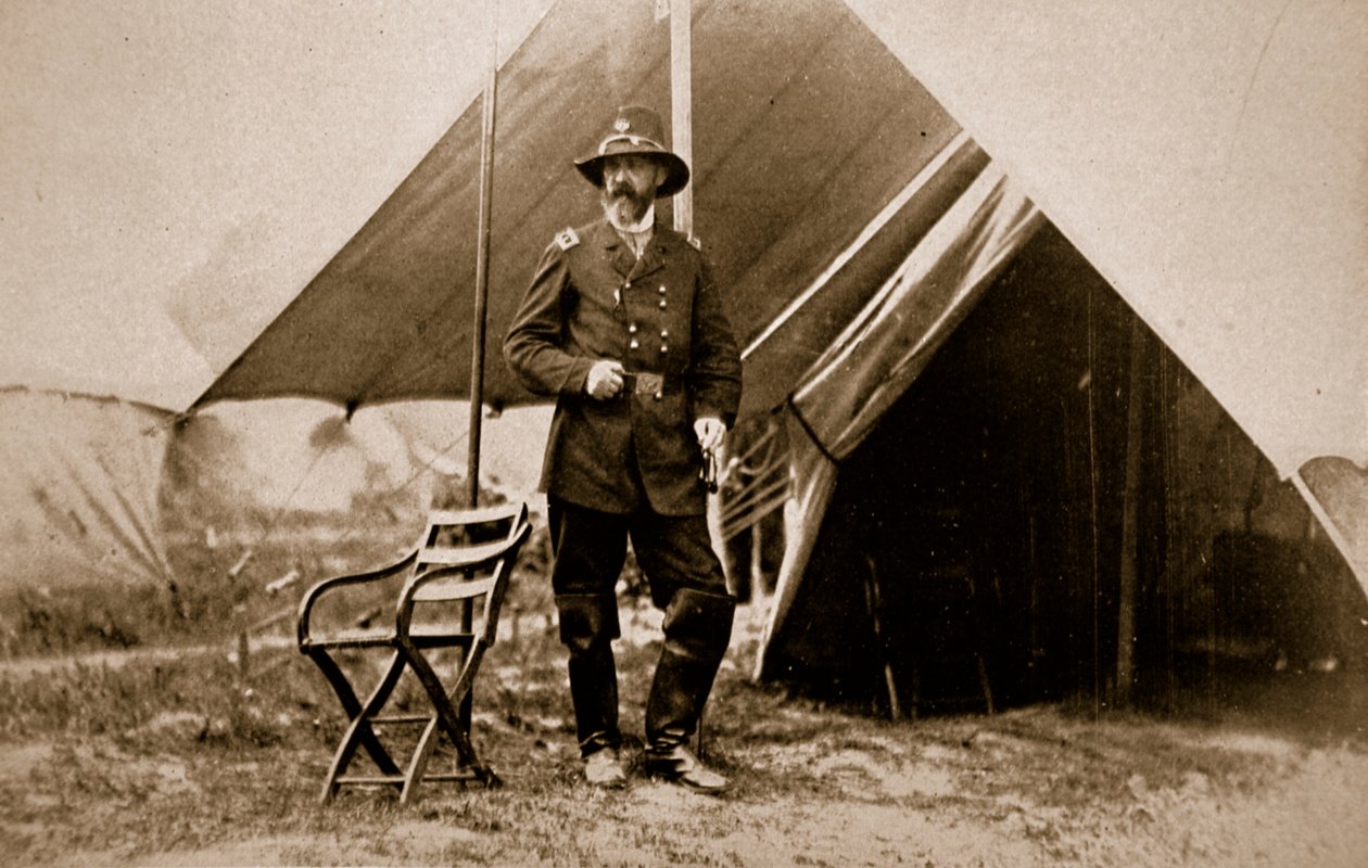 Kenraali George G. Meade leirillä, 1861-65 tekijältä Mathew B. Brady
