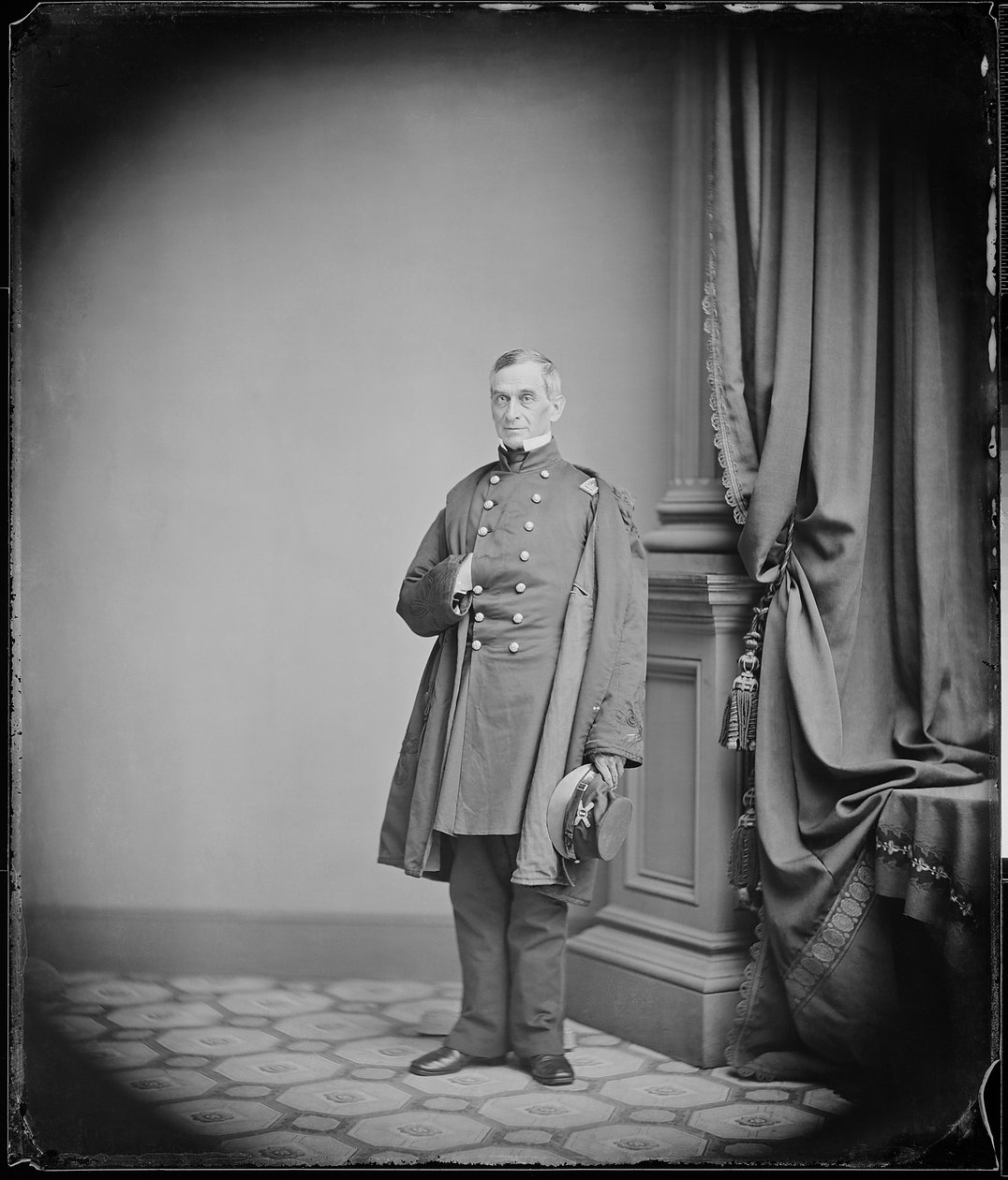 Majuri Robert Anderson, huhtikuun lopulla 1861 tekijältä Mathew B. Brady