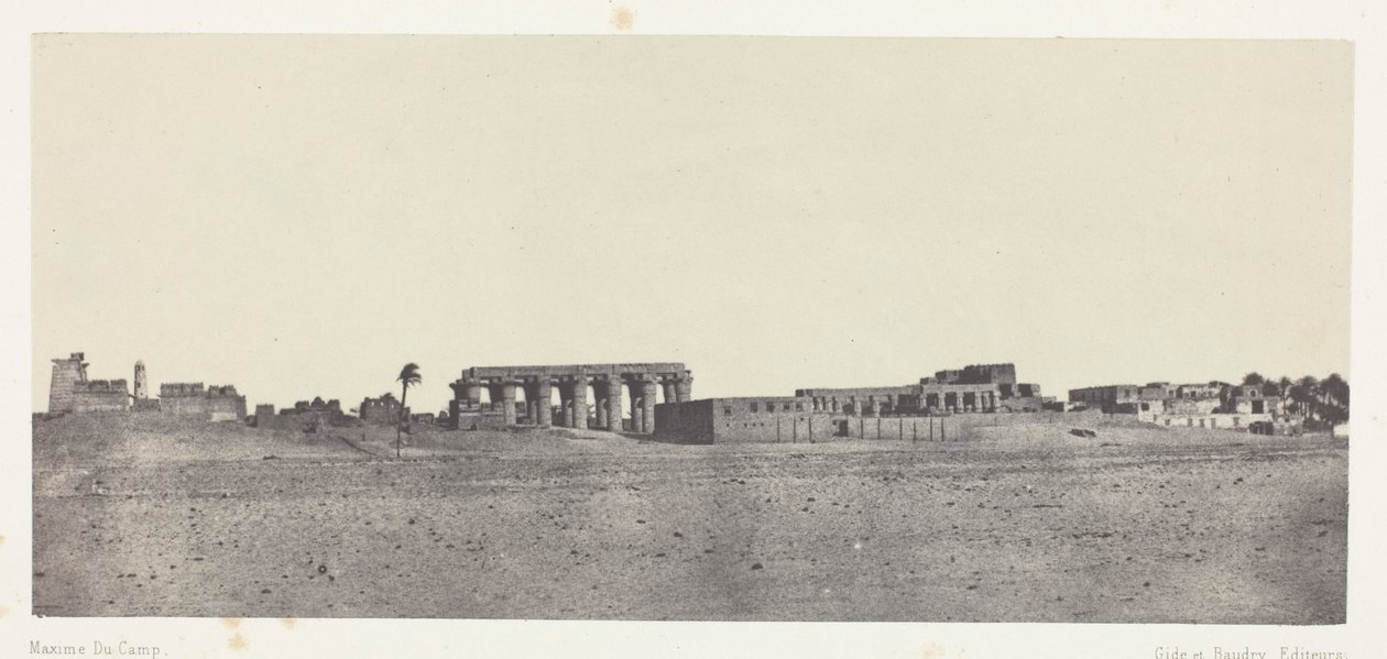 Luxor, yleinen näkymä raunioista; Thebes tekijältä Maxime Du Camp