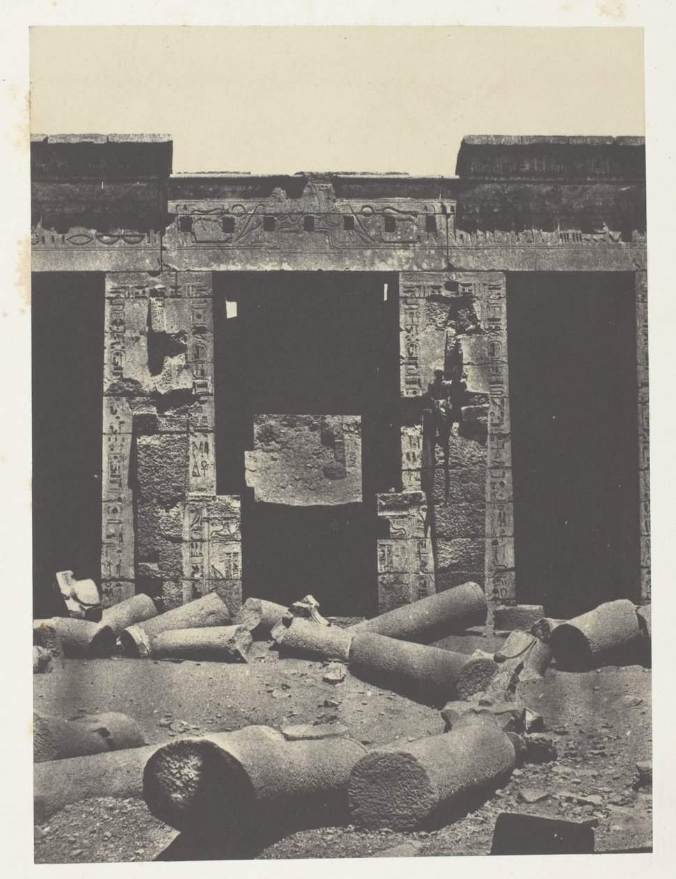 Medinet-Habou, Ramses-Méiamounin palatsin peristyylin itäosa; Thebes tekijältä Maxime Du Camp