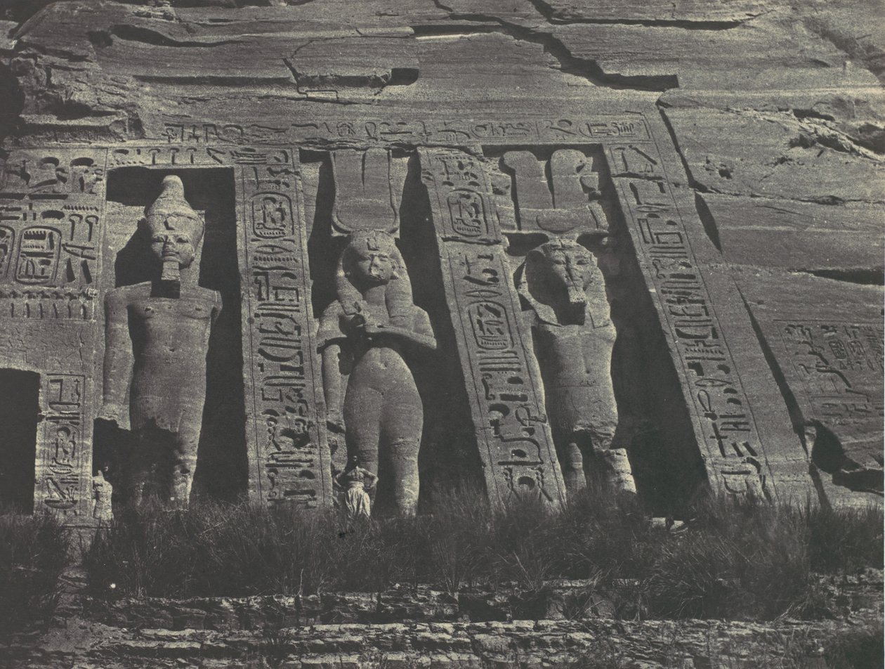 Nubia. Ibsamboul. Hathorin Speosin pohjoisosa, 1850. tekijältä Maxime Du Camp