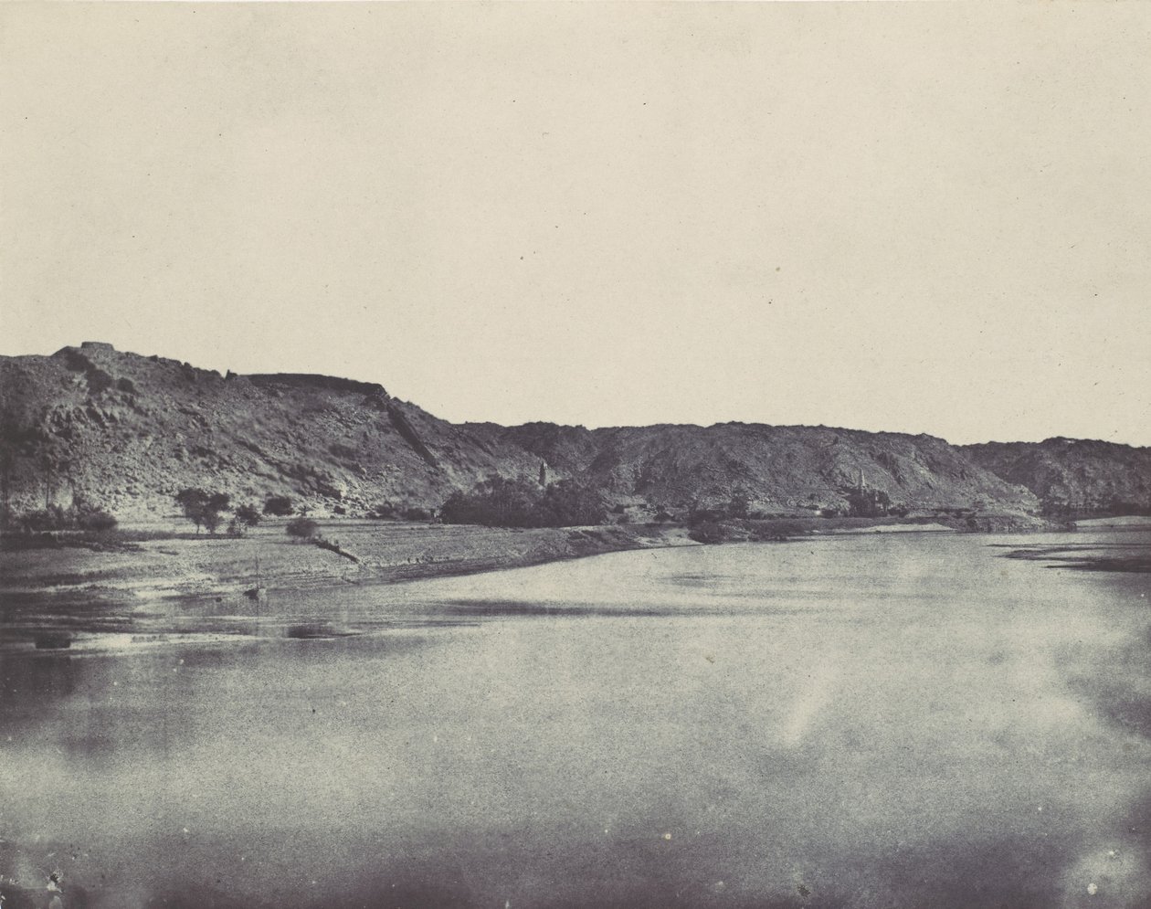 Nubia. Babin kylän Niilin itäranta. Näkymä Philoesta etelään, 1850. tekijältä Maxime Du Camp