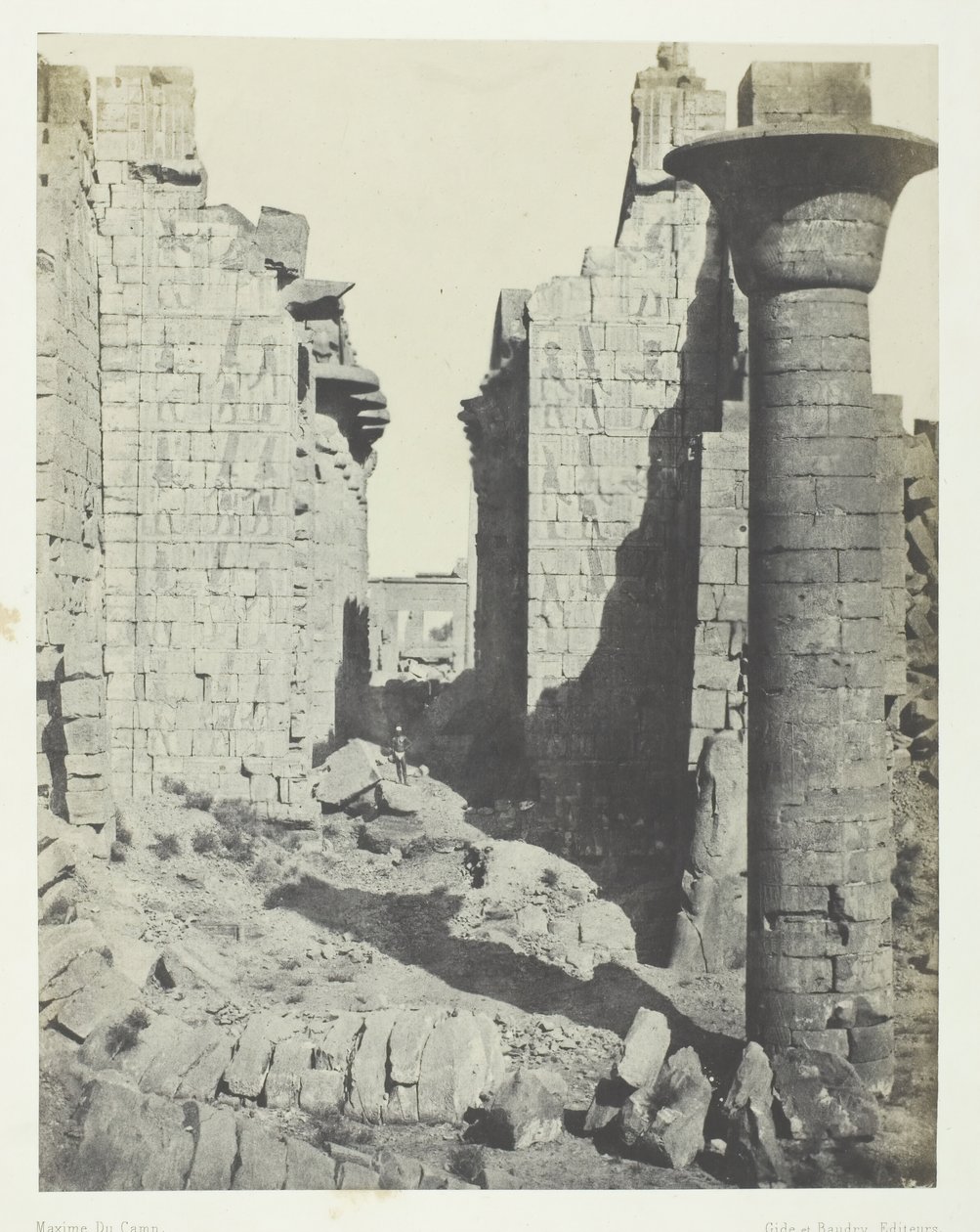 Karnakin palatsi, Bubastiisien tuomioistuin ja Hypostyle Hallin pääsisäänkäynti, Thebes, 184951. tekijältä Maxime Du Camp