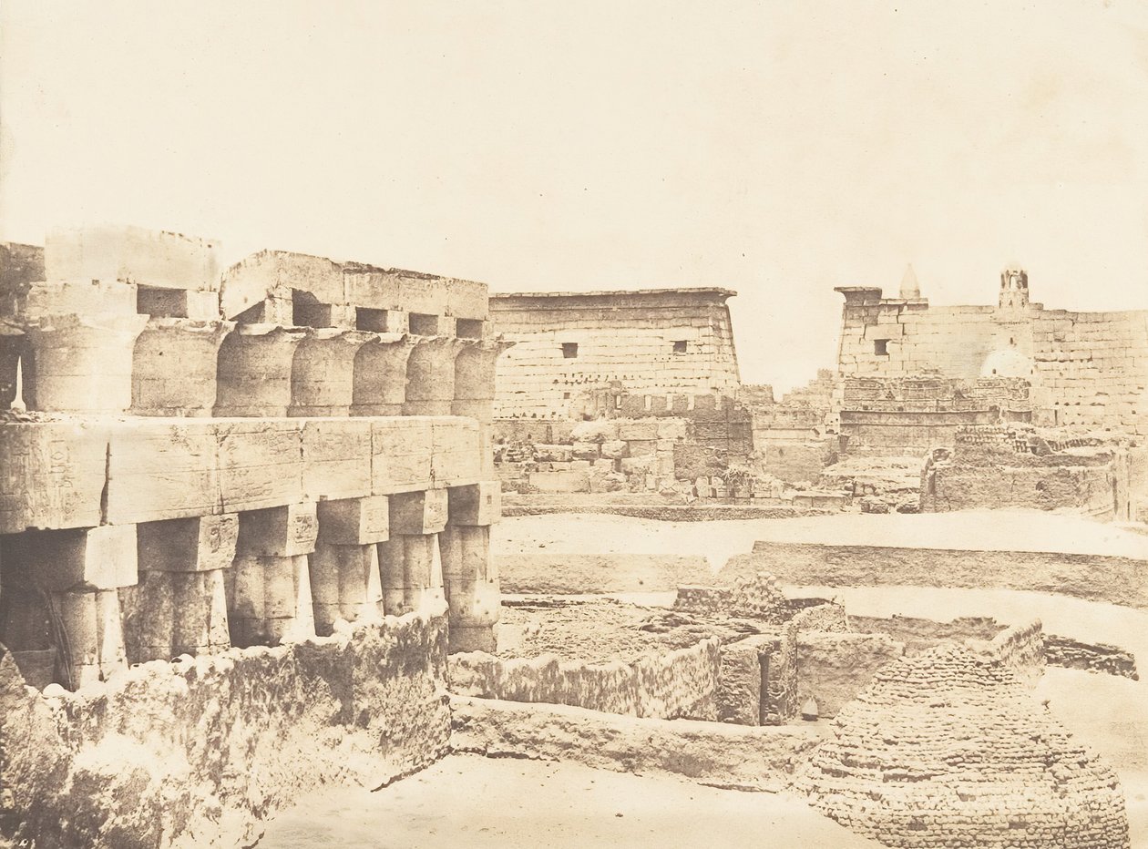 Luxorin palatsi ja kylä, otettu etelästä, Thebes, 1849-50. tekijältä Maxime Du Camp