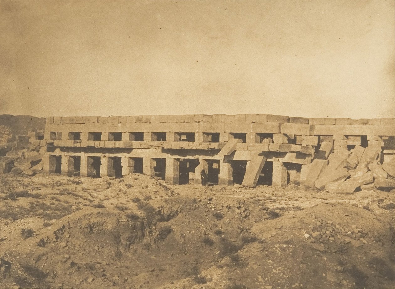 Promenade of Thutmose III - Karnac Thebesin palatsin viimeiset galleriat, 1849-50. tekijältä Maxime Du Camp