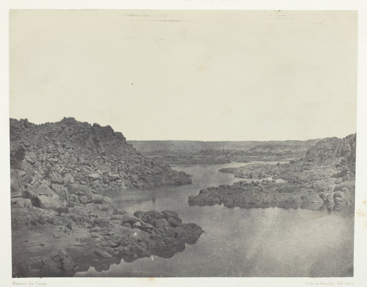 Poistuminen ensimmäisestä kaihista, Ylä-Egypti, 184951, painettu 1852. tekijältä Maxime Du Camp