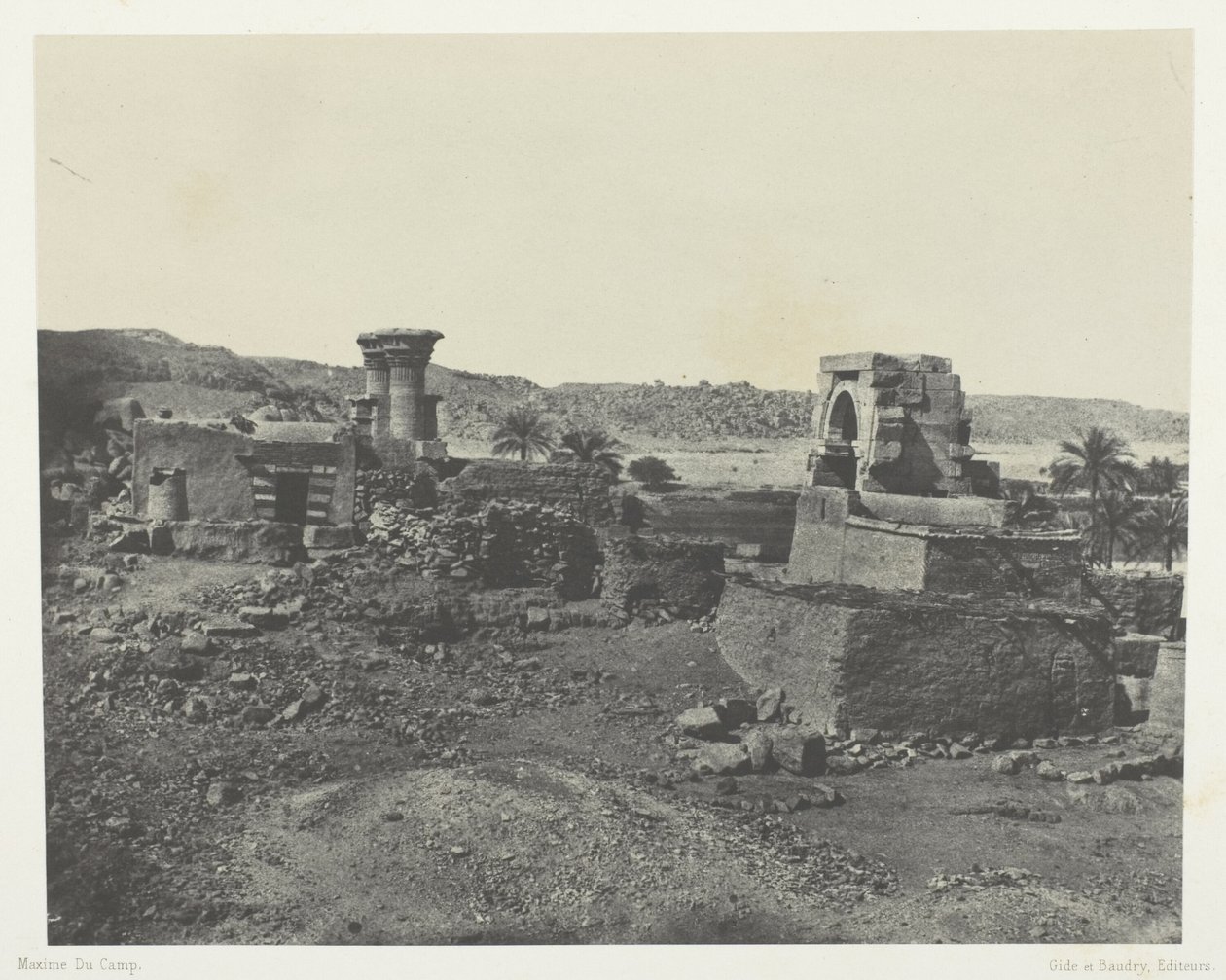 Kylä ja temppeli Beghen saarella, Philoen länsipuolella; Nubia, levy 81 albumista "Egypte, Nubie, Palestine et Syrie" (1852). tekijältä Maxime Du Camp