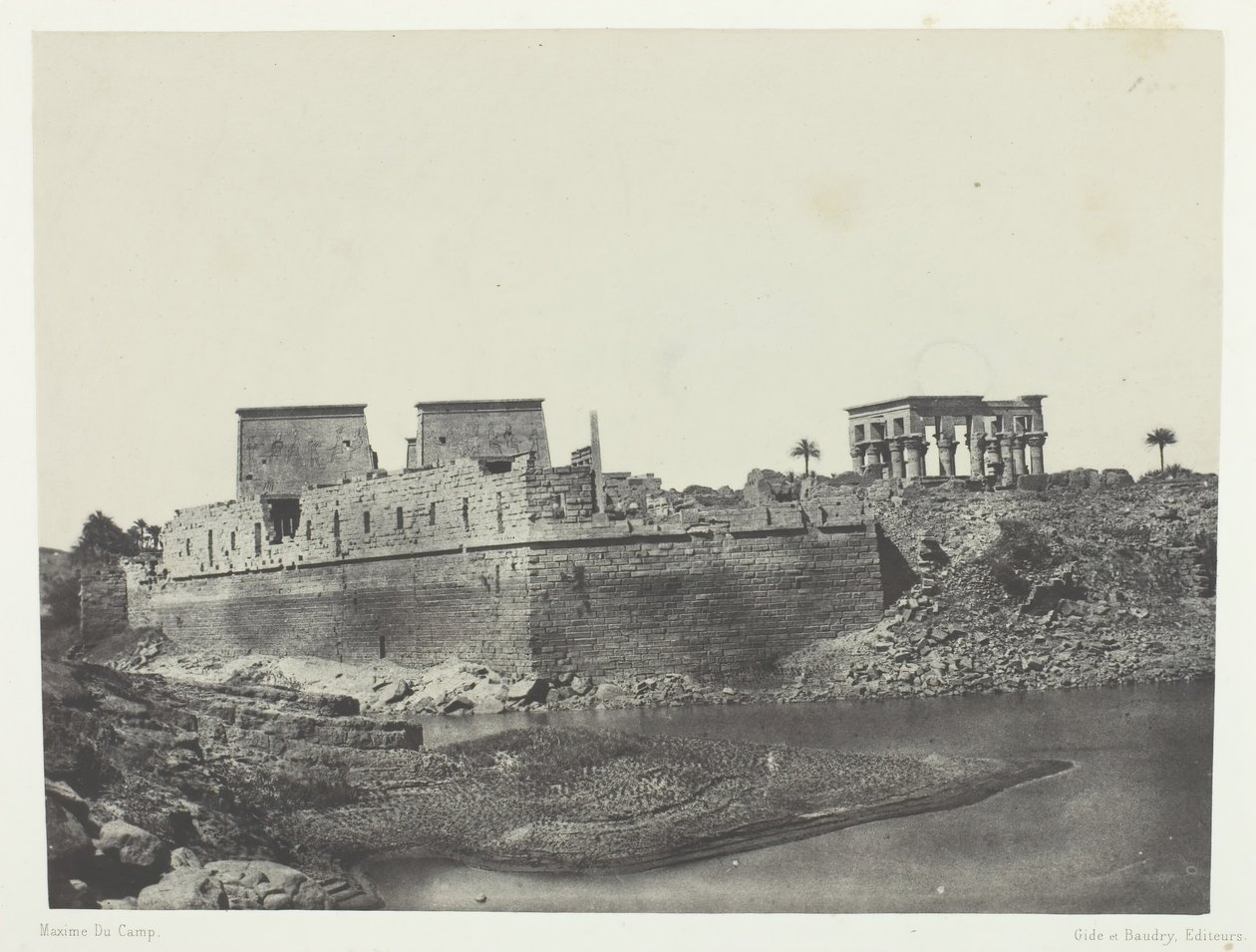 Näkymä lounaiskulmasta, Philoe, Nubia, 184951, painettu 1852. tekijältä Maxime Du Camp