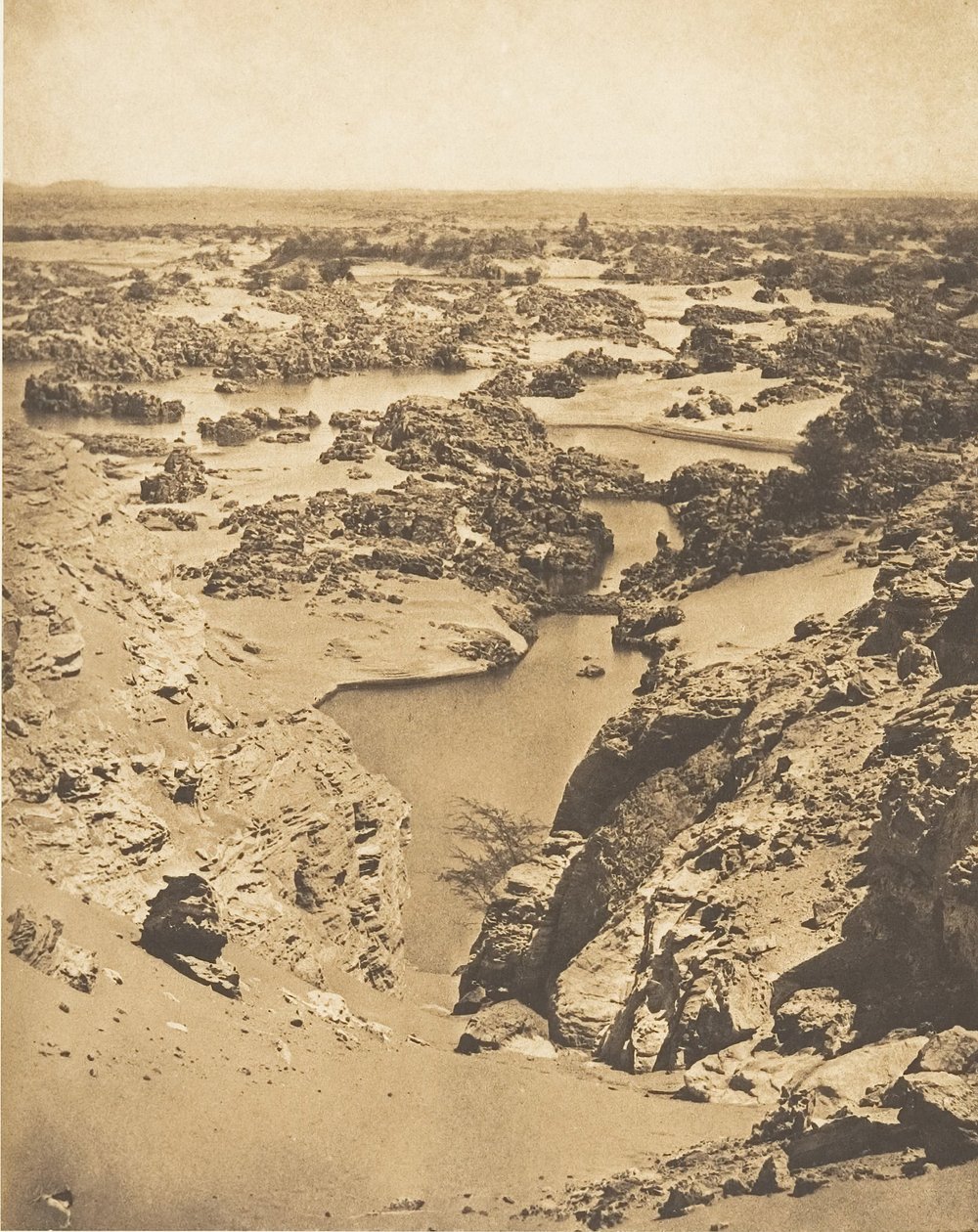 Cavalier-näkymä toisesta kaihista, otettu Djebel-Aboucirin huipulta, 24. maaliskuuta 1850. tekijältä Maxime Du Camp