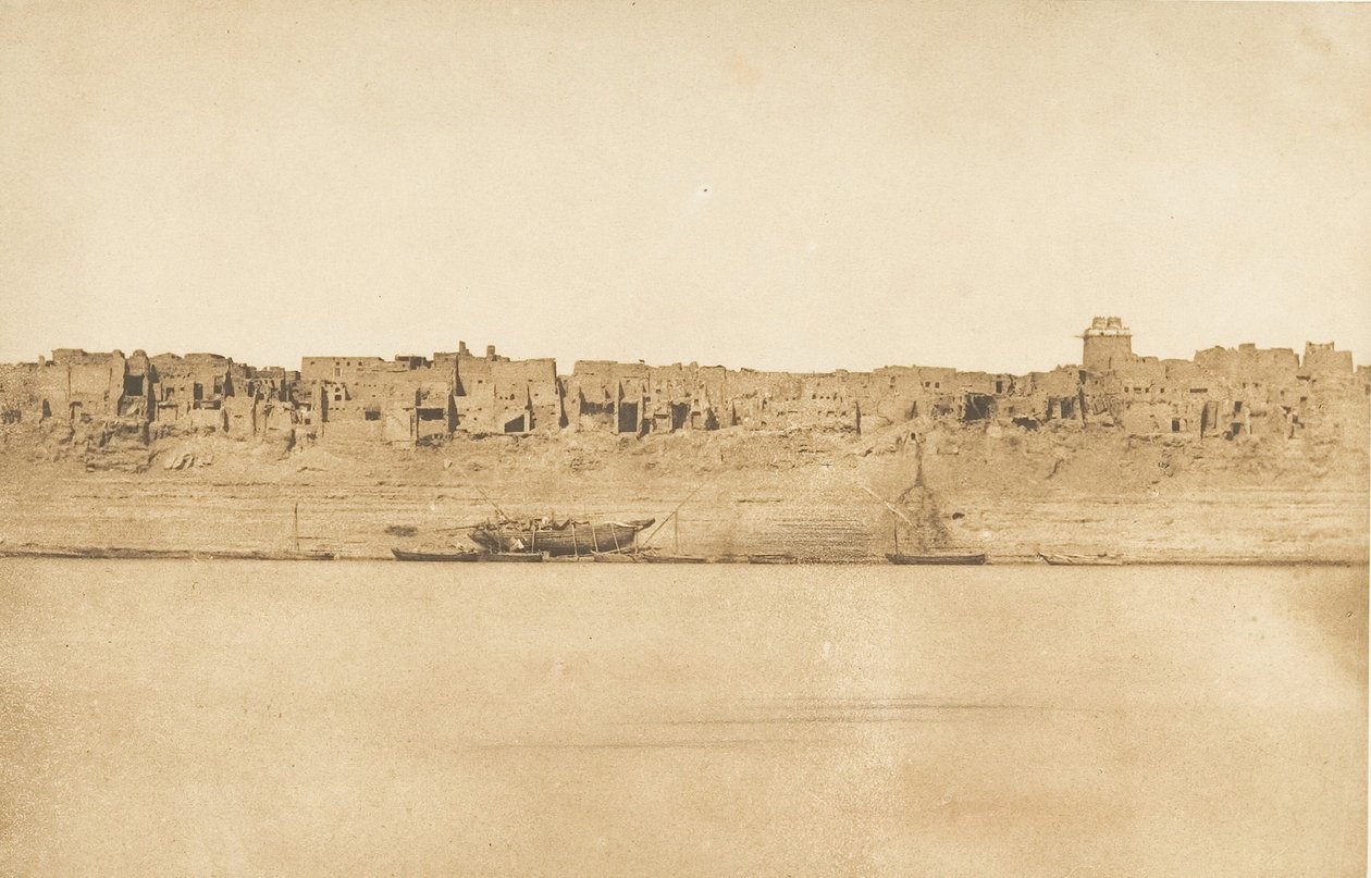 Yleiskuva Esné nro 1 eteläpäästä, 1849-50. tekijältä Maxime Du Camp