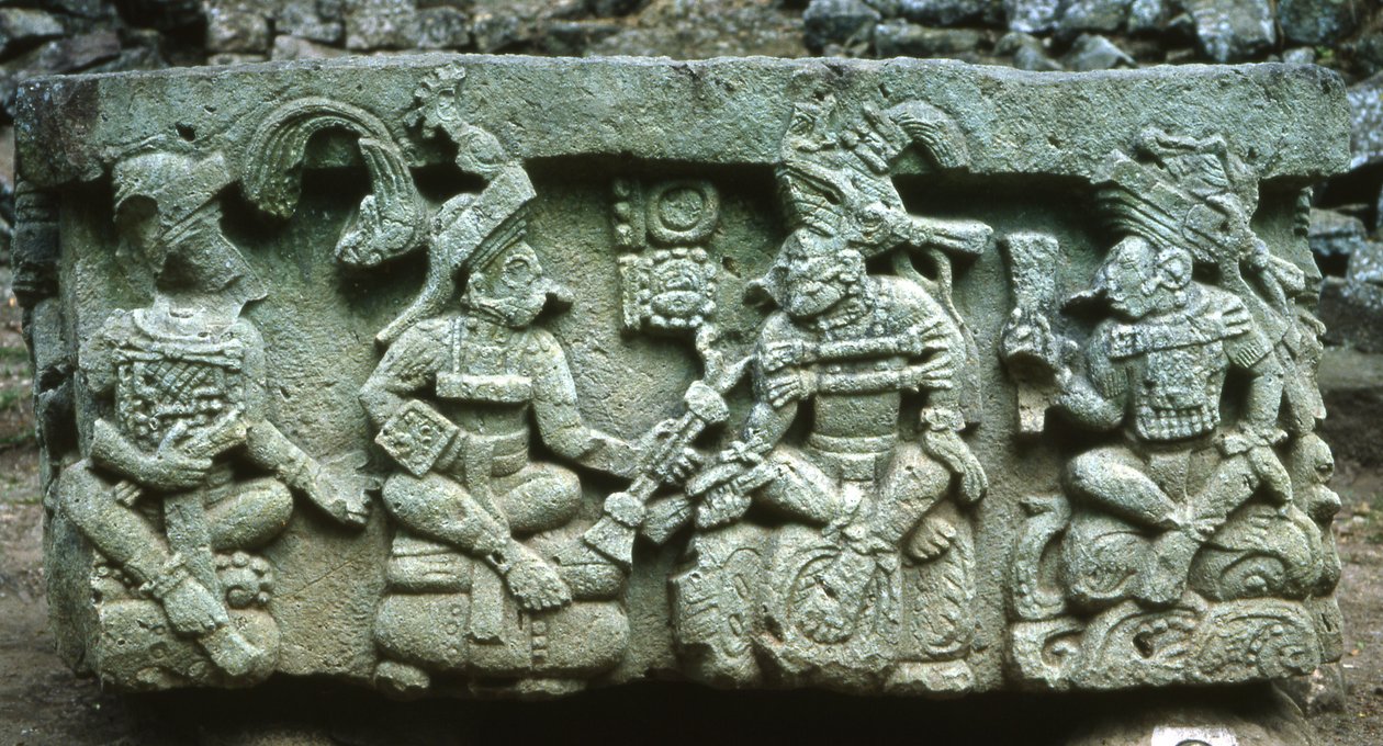 Copan-alttari Q tekijältä Mayan