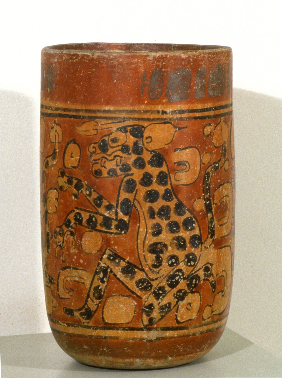 Hautausmaljakko (keraaminen) tekijältä Mayan