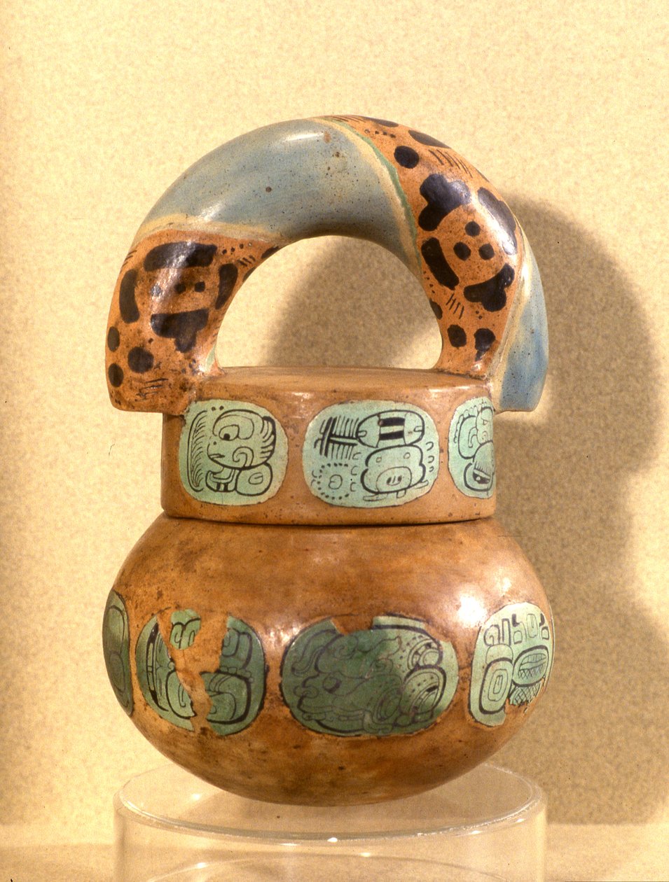 Hautausastia (keraaminen) tekijältä Mayan