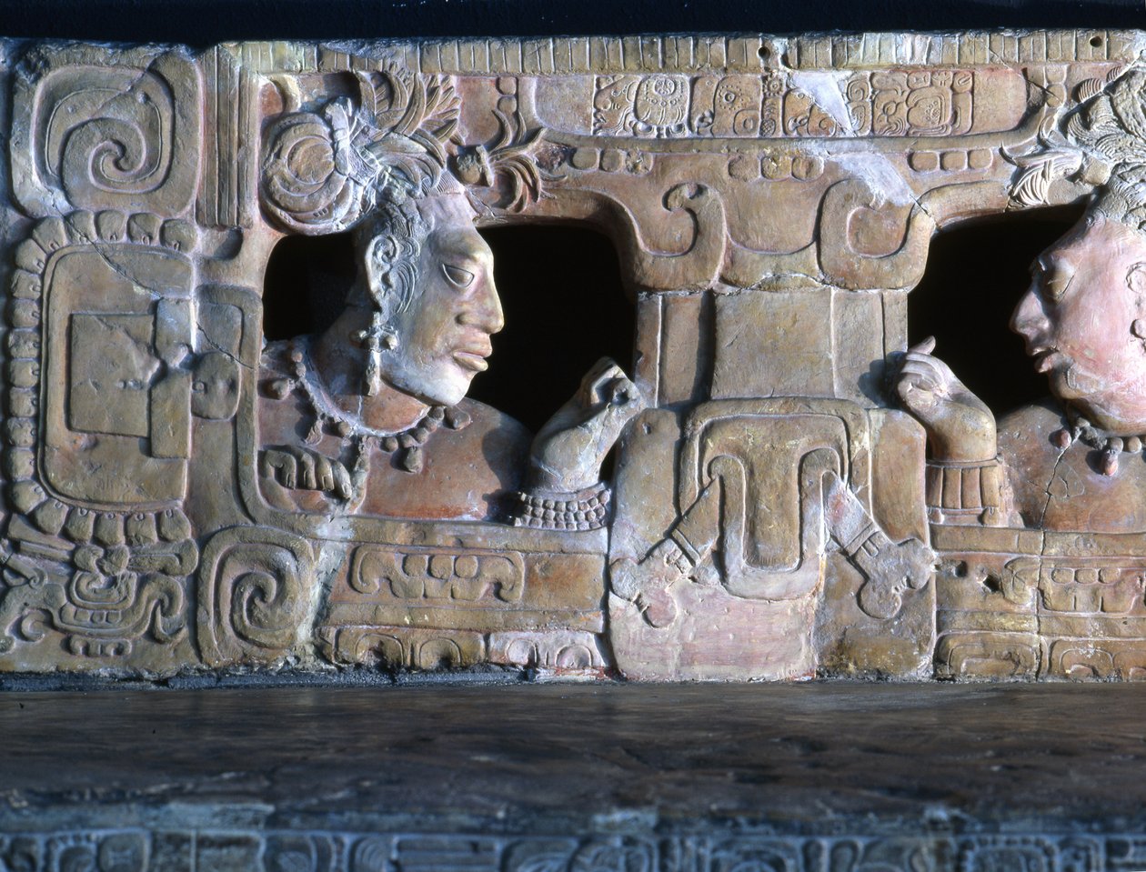 Valtaistuin 1 Piedras Negrasista, Usamacinta, Guatemala, myöhäisklassinen kausi 600-900 kivi yksityiskohta 310161:stä tekijältä Mayan