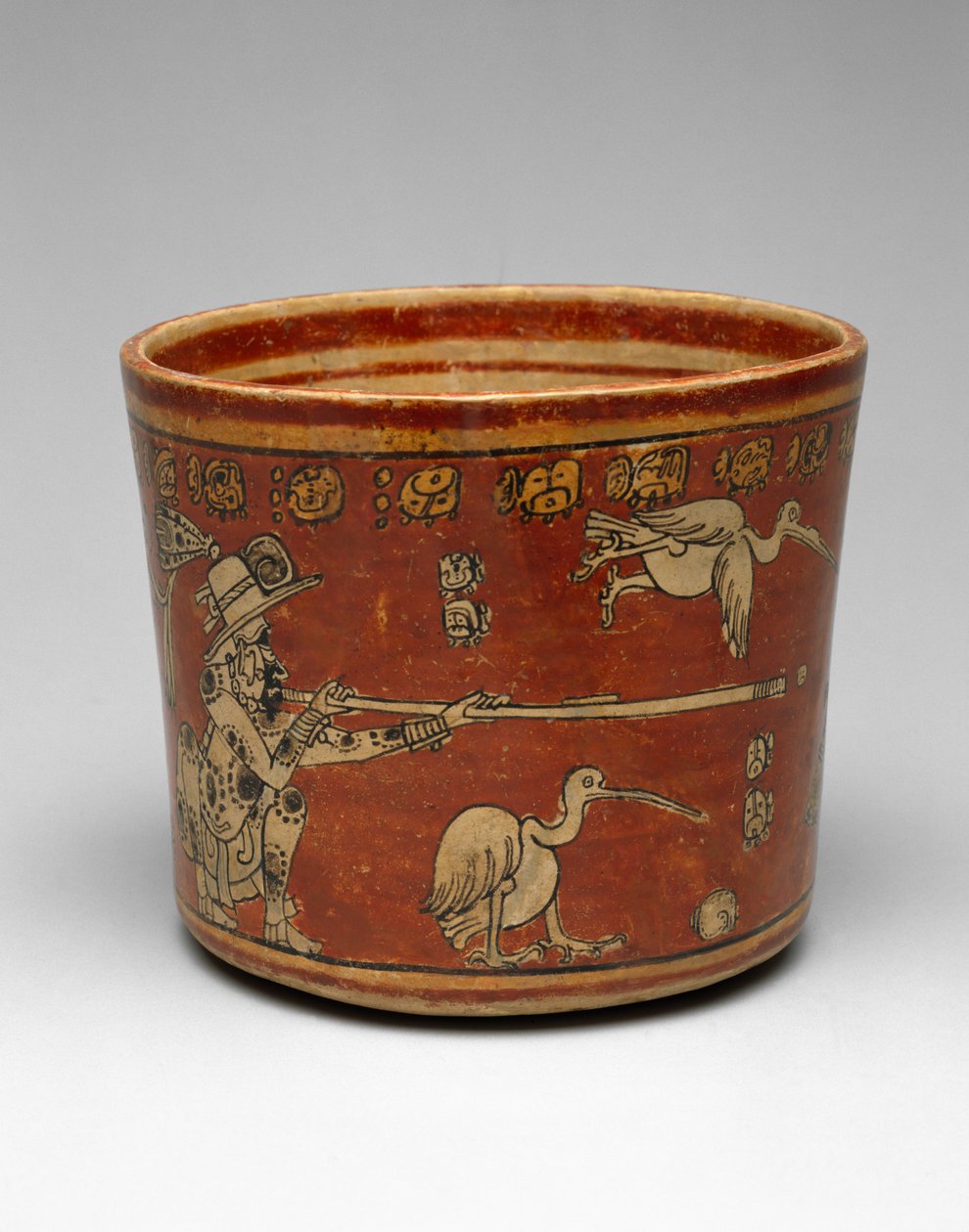 Maljakko kahdella Bwo-ampujalla ja vesilintuilla, Late Classic, 550-800 (keramiikka, jossa monivärinen liukumaalaus) tekijältä Mayan Mayan