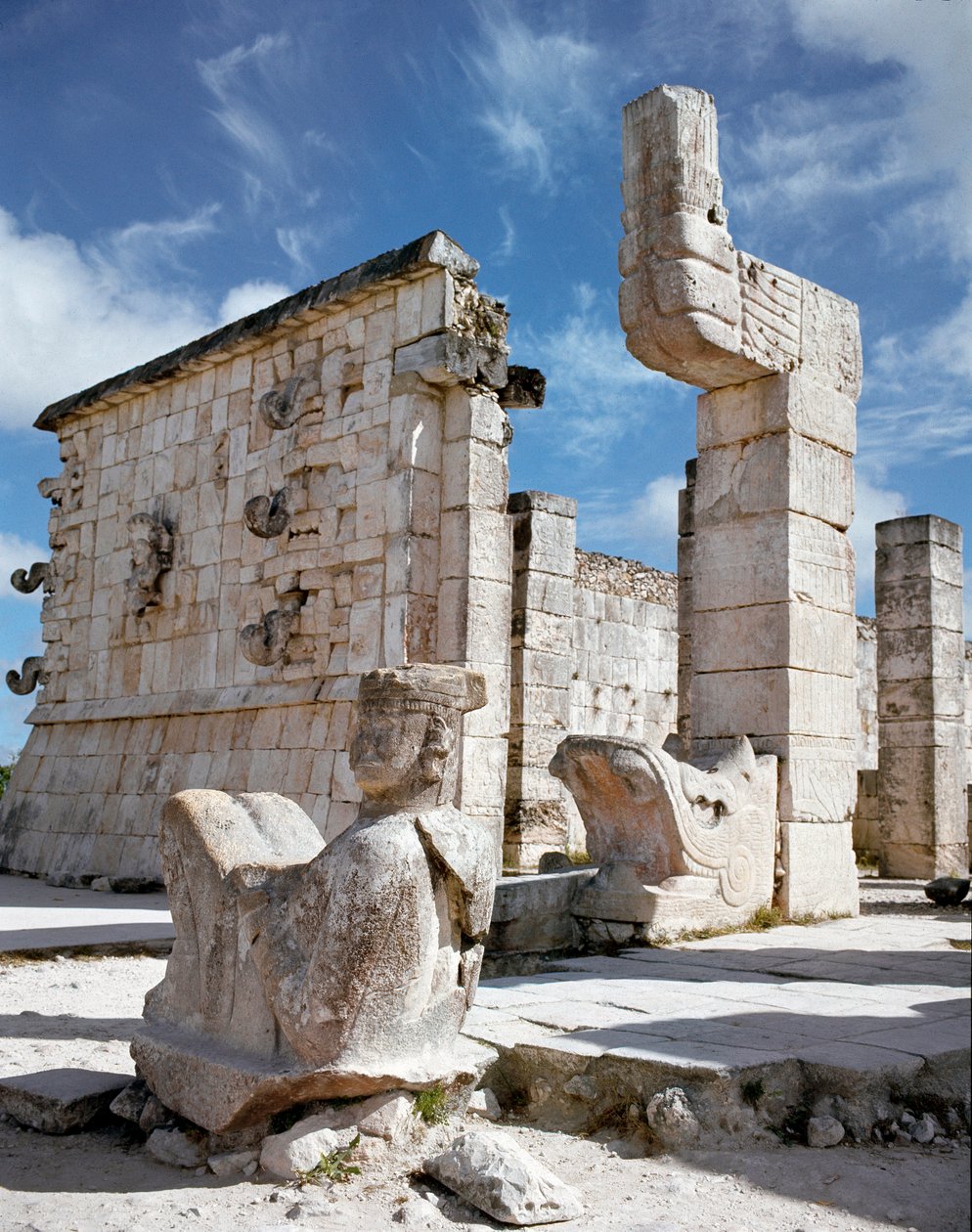 Soturien temppelin sisäänkäynti, 750-1200 tekijältä Mayan
