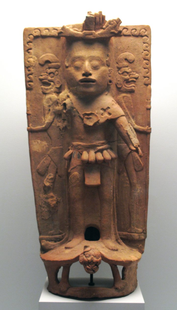 Maissijumalan muodossa oleva suitsutuspoltin kilpikonnassa, Pohjois-Yucatanin niemimaa, klassisen jälkeinen aika, 900-1000 jKr. tekijältä Mayan