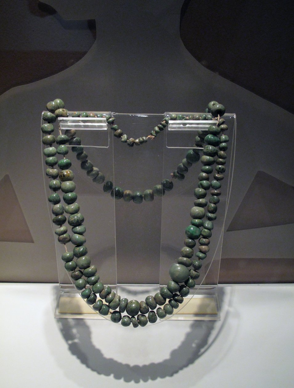 Jade-kaulus, myöhäinen klassikko, 600-900 jKr (jade) tekijältä Mayan