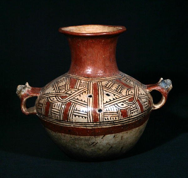 Hautausuurna reikillä Utatlanista (Cumarcaaj), Quiche, Guatemala, Keski-Amerikka, Post Classic Period (terrakotta) tekijältä Mayan Mayan
