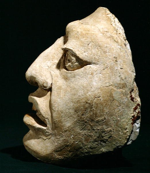 Miehen pää, Piedras Negrasista, Petenistä, Guatemalasta (stukki). tekijältä Mayan Mayan