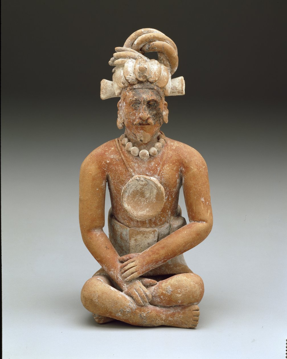 Istuva parrakas mies, myöhäinen klassikko, n. 600-900 (keramiikka ja maali) tekijältä Mayan Mayan