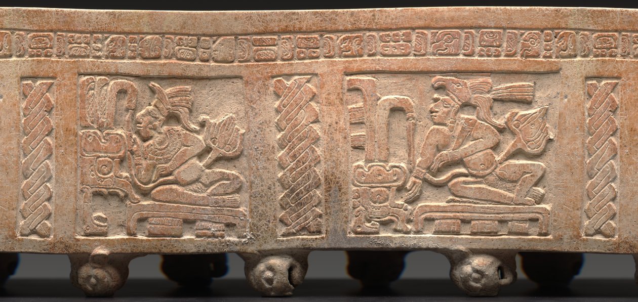 Kolmijalkainen sylinteri, veistetty: 650-900 jKr (keramiikka). tekijältä Mayan Mayan