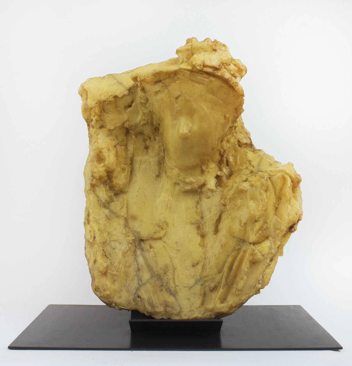 nainen hunnulla tekijältä Medardo Rosso