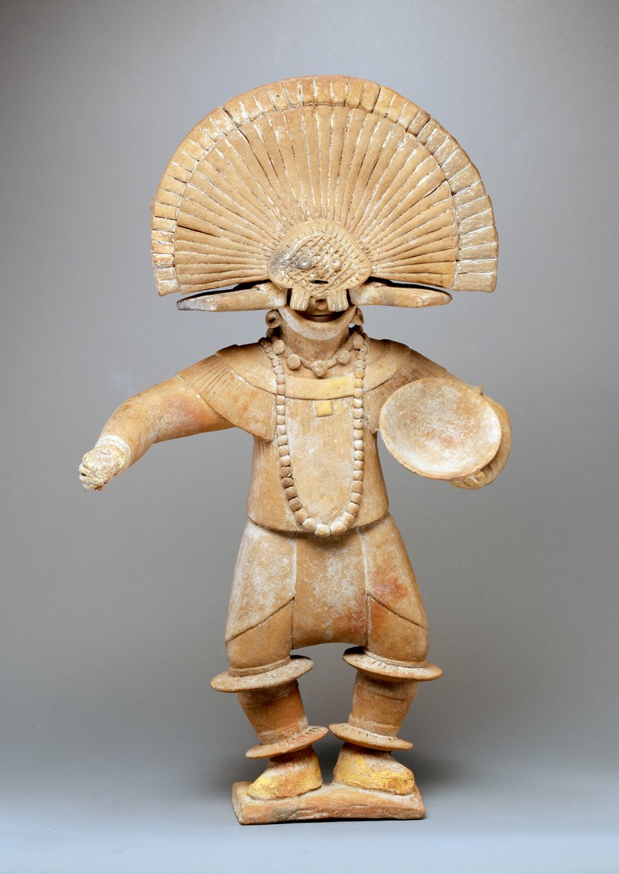 Tanssija päähineillä (keramiikka) (katso myös 422924) tekijältä Mesoamerican